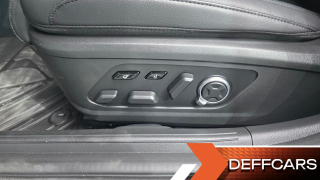 Hyundai GRANDEUR 3.5 LPG 2WD (Taxi) Deluxe купить на сайте DeffCars