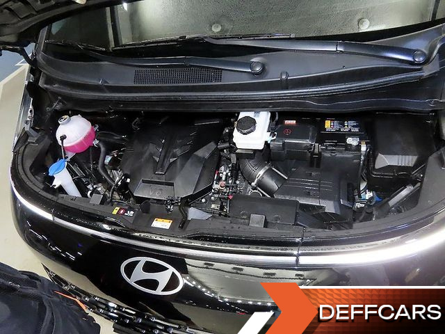 Hyundai STARIA L3.5 Cargo 3-Seater Modern купить на сайте DeffCars