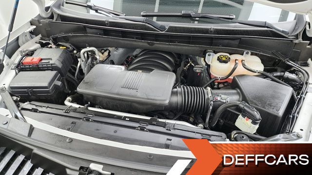 Cadillac ESCALADE 6.2 ESV ESV Premium Luxury Platinum купить на сайте DeffCars