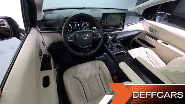 Toyota SIENNA 2.5 Hybrid AWD купить на сайте DeffCars