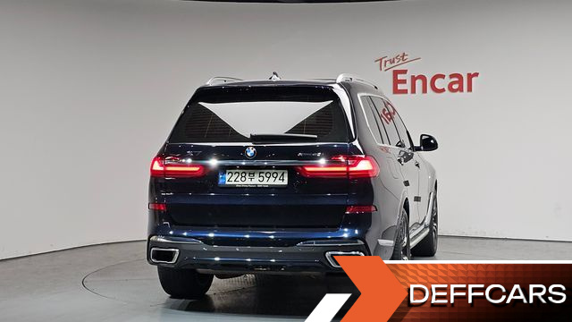 BMW X7 xDrive 40i M Sport 6STR купить на сайте DeffCars