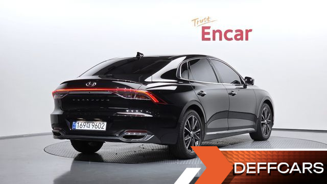 Hyundai GRANDEUR 3.3 Le Blanc купить на сайте DeffCars