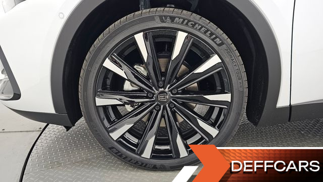 Toyota CROWN 2.4 4WD Dual Boost HYbrid купить на сайте DeffCars