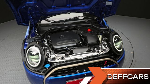 Mini COOPER 5 Door Favoured купить на сайте DeffCars