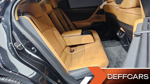 Lexus ES Executive купить на сайте DeffCars