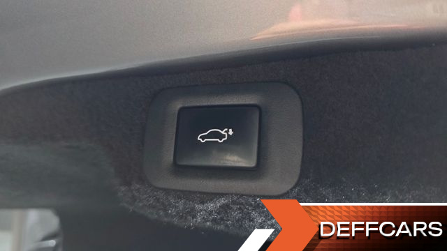 Lexus LS 3.5 Luxury AWD купить на сайте DeffCars