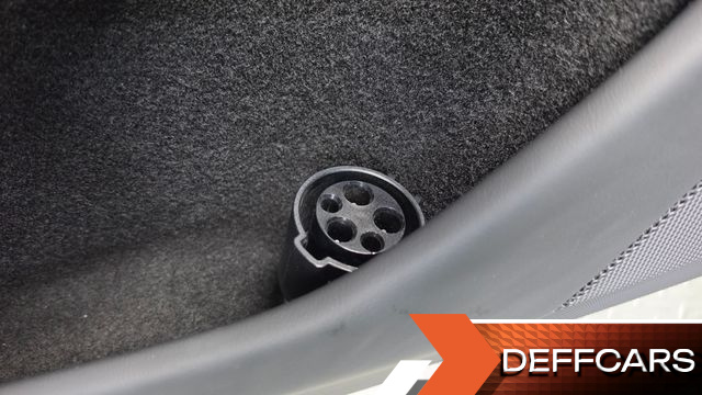 Tesla MODEL 3 RWD купить на сайте DeffCars