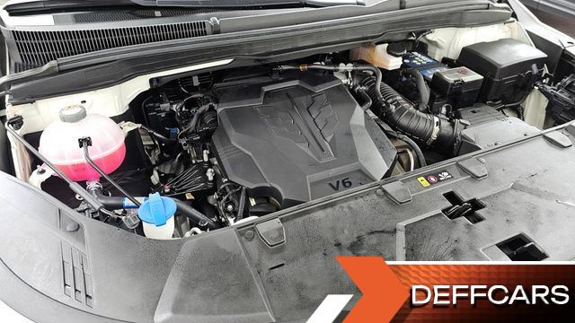 Kia CARNIVAL Gasoline 9-Seater Signature купить на сайте DeffCars