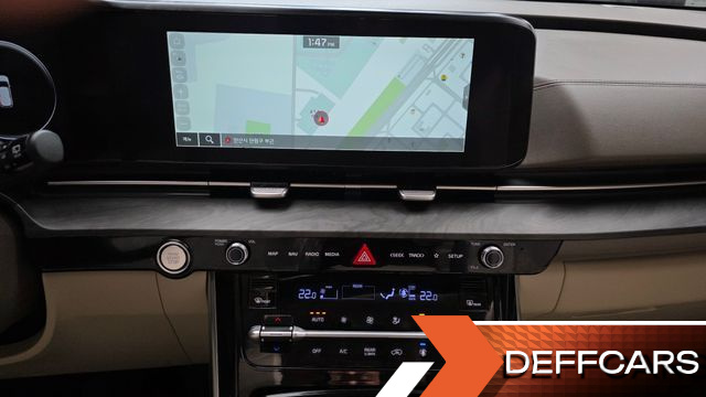Kia CARNIVAL Gasoline 9-Seater Signature купить на сайте DeffCars