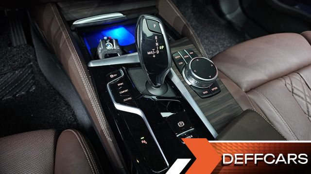 BMW 5-SERIES 530i xDrive Luxury купить на сайте DeffCars