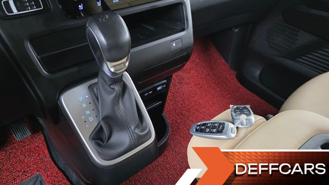 Hyundai STARIA Tourer 9-Seater Modern купить на сайте DeffCars