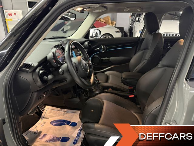 Mini COOPER 5Door Classic Third Generation купить на сайте DeffCars
