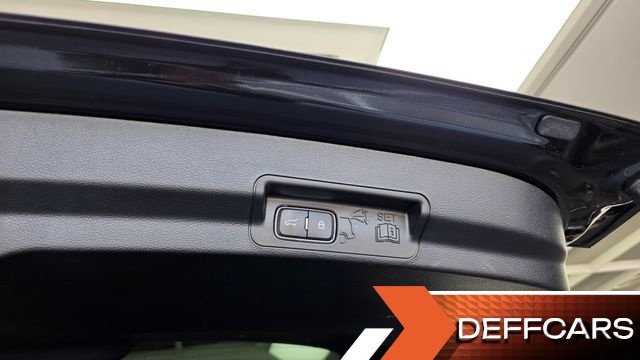 Ford EXPLORER 3.0 Platinum 4WD купить на сайте DeffCars