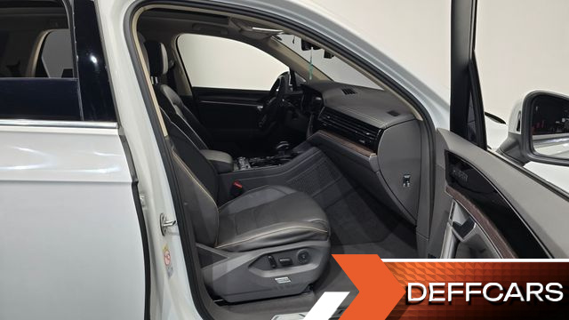 Volkswagen TOUAREG 3.0 TDI Prestige купить на сайте DeffCars