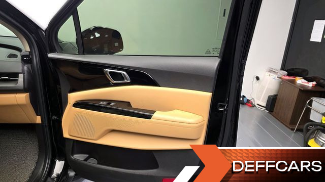 Kia CARNIVAL Gasoline 7-Seater Noblesse купить на сайте DeffCars