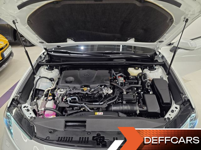 Toyota CAMRY 2.5 XLE Hybrid купить на сайте DeffCars