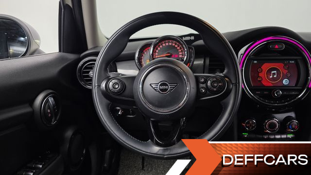 Mini COOPER 5Door Standard 3rd купить на сайте DeffCars