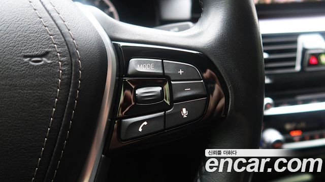 BMW 5-SERIES 520i Luxury купить на сайте DeffCars