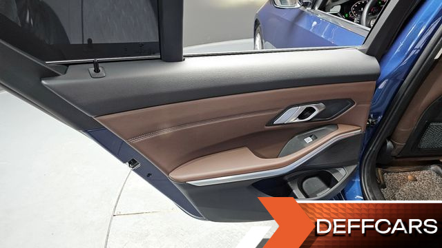 BMW 3-SERIES 320i Luxury купить на сайте DeffCars
