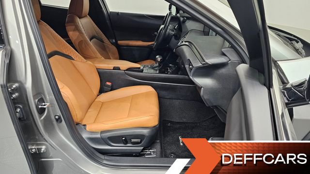 Lexus UX 2.0 2WD купить на сайте DeffCars