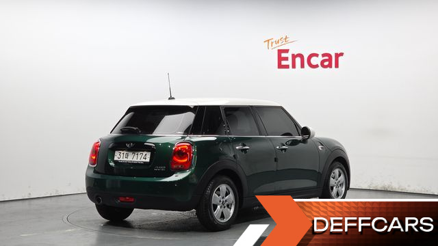 Mini COOPER 5Door Standard 3rd купить на сайте DeffCars