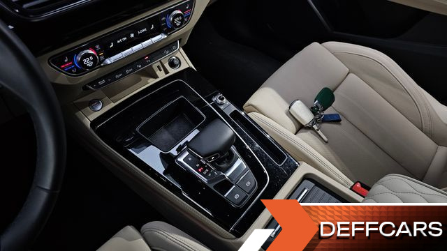 Audi Q5 45 TFSI Quattro Premium купить на сайте DeffCars