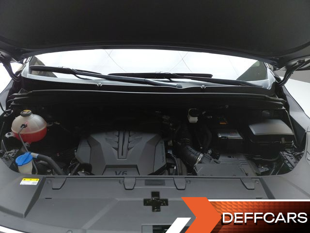 Kia CARNIVAL Gasoline 9-Seater Signature купить на сайте DeffCars