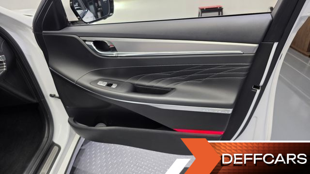 Hyundai GRANDEUR 2.5 Le Blanc купить на сайте DeffCars