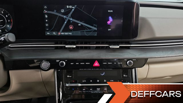 Kia CARNIVAL Gasoline 9-Seater Signature купить на сайте DeffCars