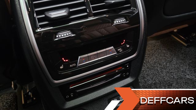 BMW X7 xDrive 40i Design Pure Excellence 6-Seater купить на сайте DeffCars