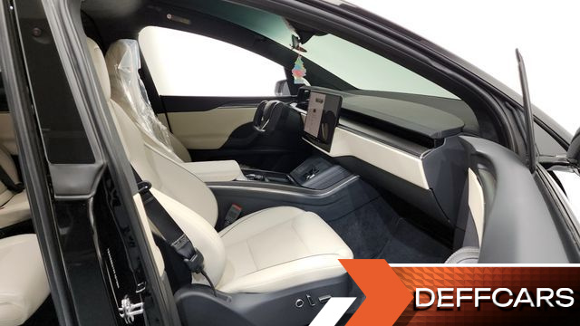 Tesla MODEL X Plaid купить на сайте DeffCars