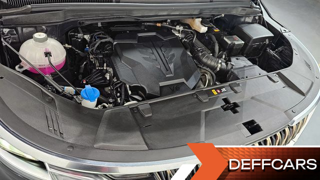 Kia CARNIVAL Gasoline 7-Seater Signature купить на сайте DeffCars