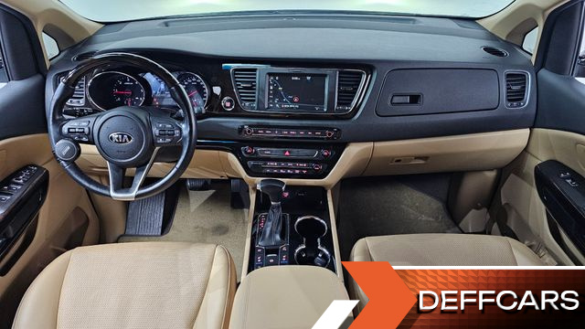 Kia CARNIVAL 9-Seater Prstige купить на сайте DeffCars