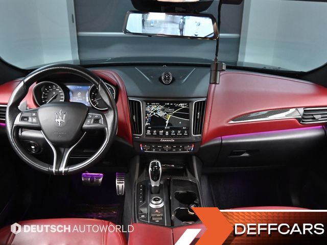 Maserati LEVANTE 3.0 AWD Sport купить на сайте DeffCars