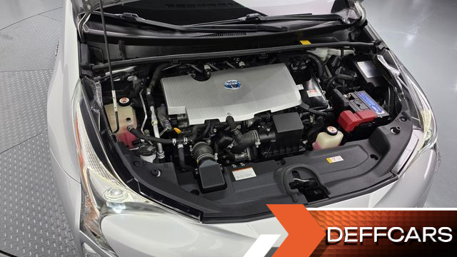 Toyota PRIUS 1.8 E купить на сайте DeffCars