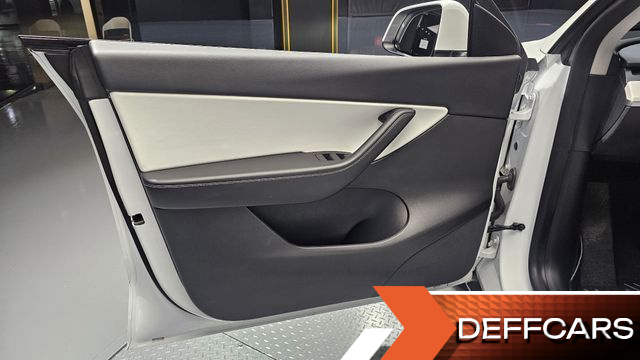 Tesla MODEL Y Long Range AWD купить на сайте DeffCars