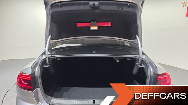 Volkswagen PASSAT 2.0 TDI Prestige купить на сайте DeffCars