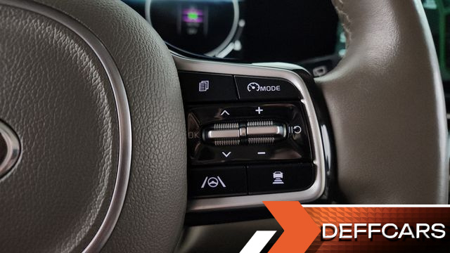 Kia CARNIVAL Gasoline 9-Seater Signature купить на сайте DeffCars