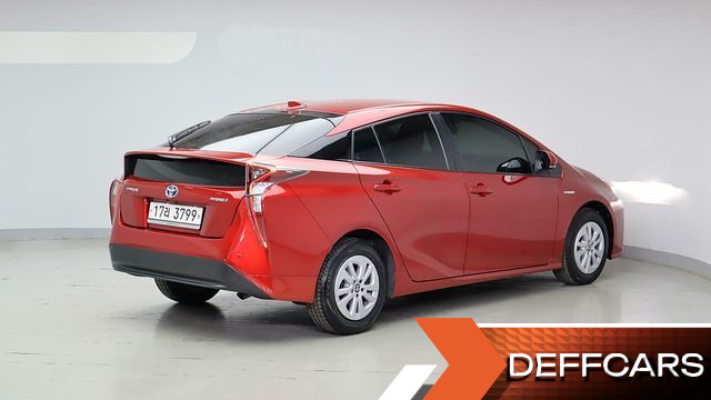 Toyota PRIUS 1.8 E купить на сайте DeffCars