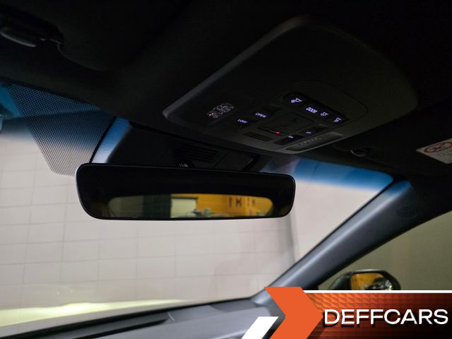 Toyota CAMRY 2.5 XLE Hybrid купить на сайте DeffCars