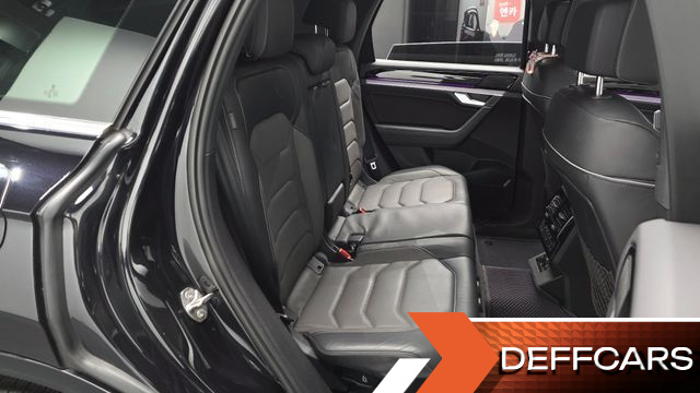 Volkswagen TOUAREG 3.0 TDI R-Line купить на сайте DeffCars