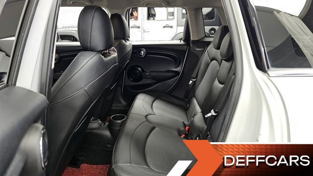 Mini COOPER 5Door Standard 3rd купить на сайте DeffCars