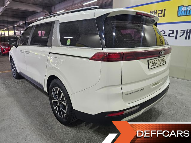 Kia CARNIVAL 9-Seater Prestige купить на сайте DeffCars