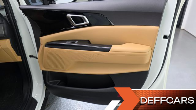 Kia CARNIVAL 9-Seater Prestige купить на сайте DeffCars