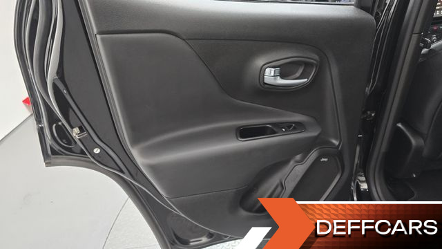 Jeep RENEGADE 1.3 Limited купить на сайте DeffCars
