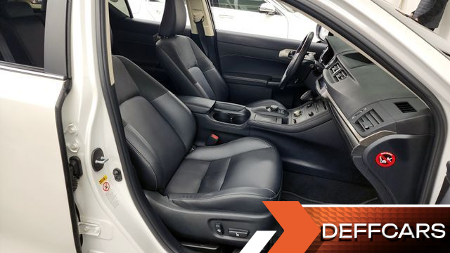 Lexus CT200H 1.8 Supreme ZWA10 купить на сайте DeffCars