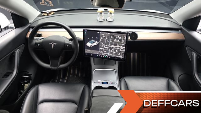 Tesla MODEL Y Long Range AWD купить на сайте DeffCars