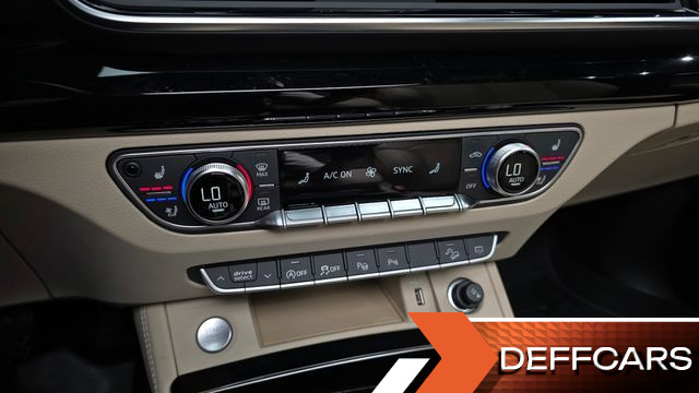Audi Q5 45 TFSI Quattro Premium купить на сайте DeffCars