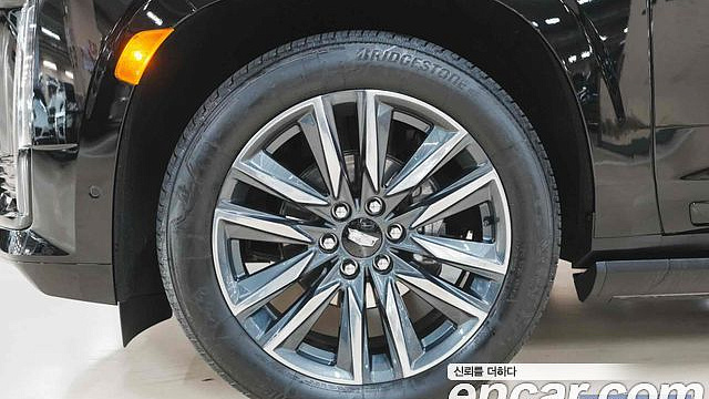 Cadillac ESCALADE 6.2 Sports Platinum купить на сайте DeffCars