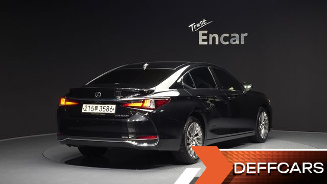 Lexus ES Luxury Plus купить на сайте DeffCars